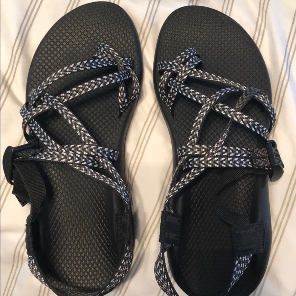 BRAND NEW Chaco sandals Size 10